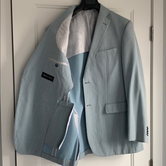 Blazer - Picture 3 of 3